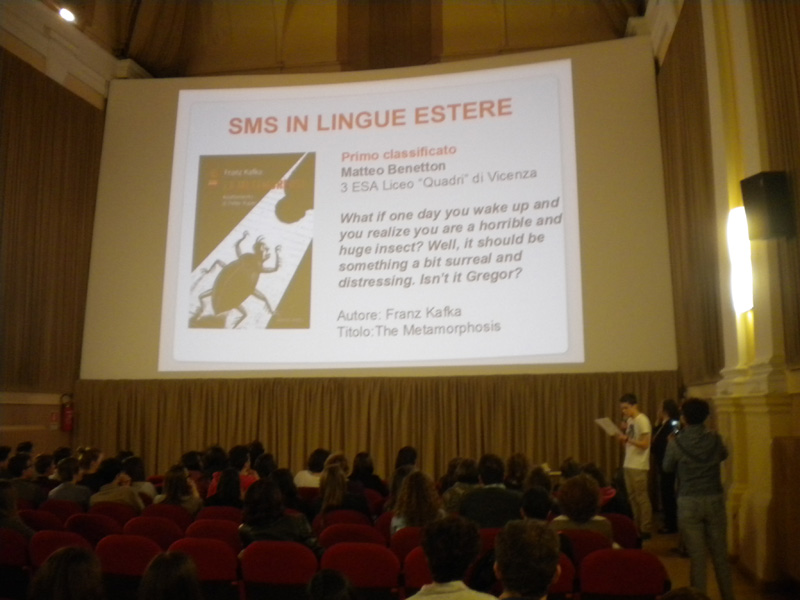 L'sms vincente del concorso in lingue estere